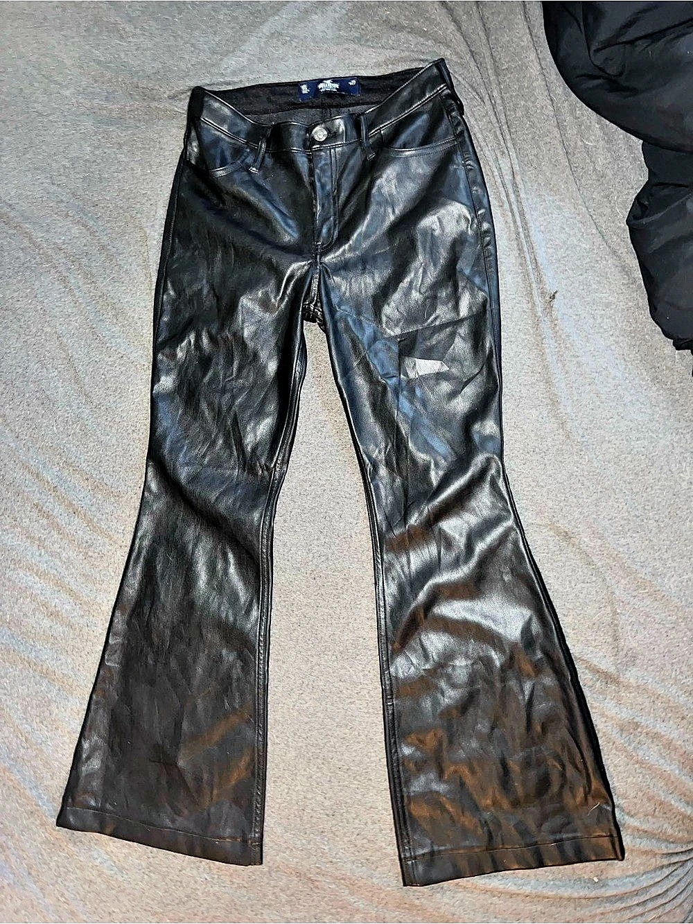 Hollister High-Rise Flare Faux Leather Pants Black Waist 27